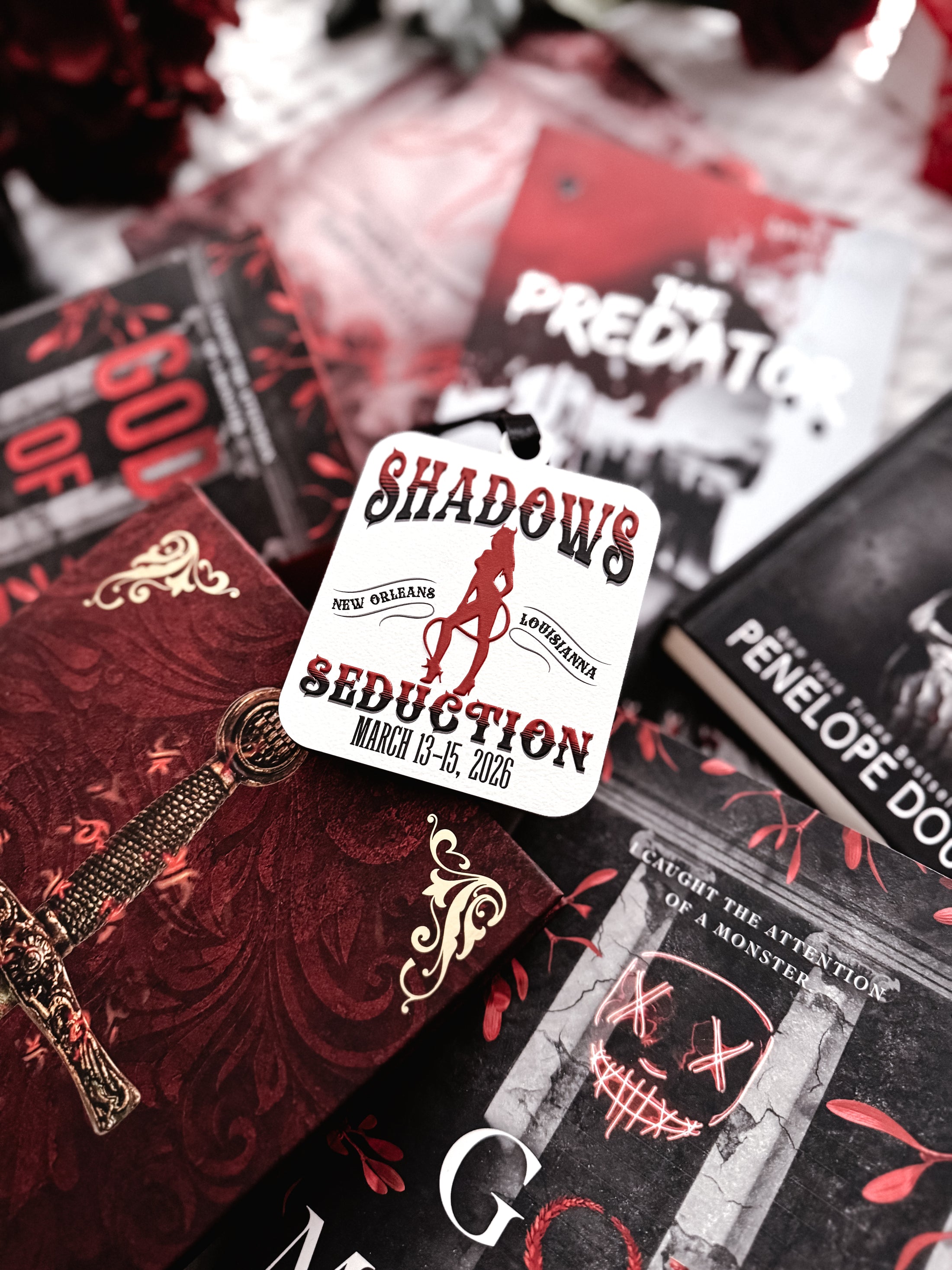 *SHADOWS AND SEDUCTION EVENT ONLY* Exclusive Ornament