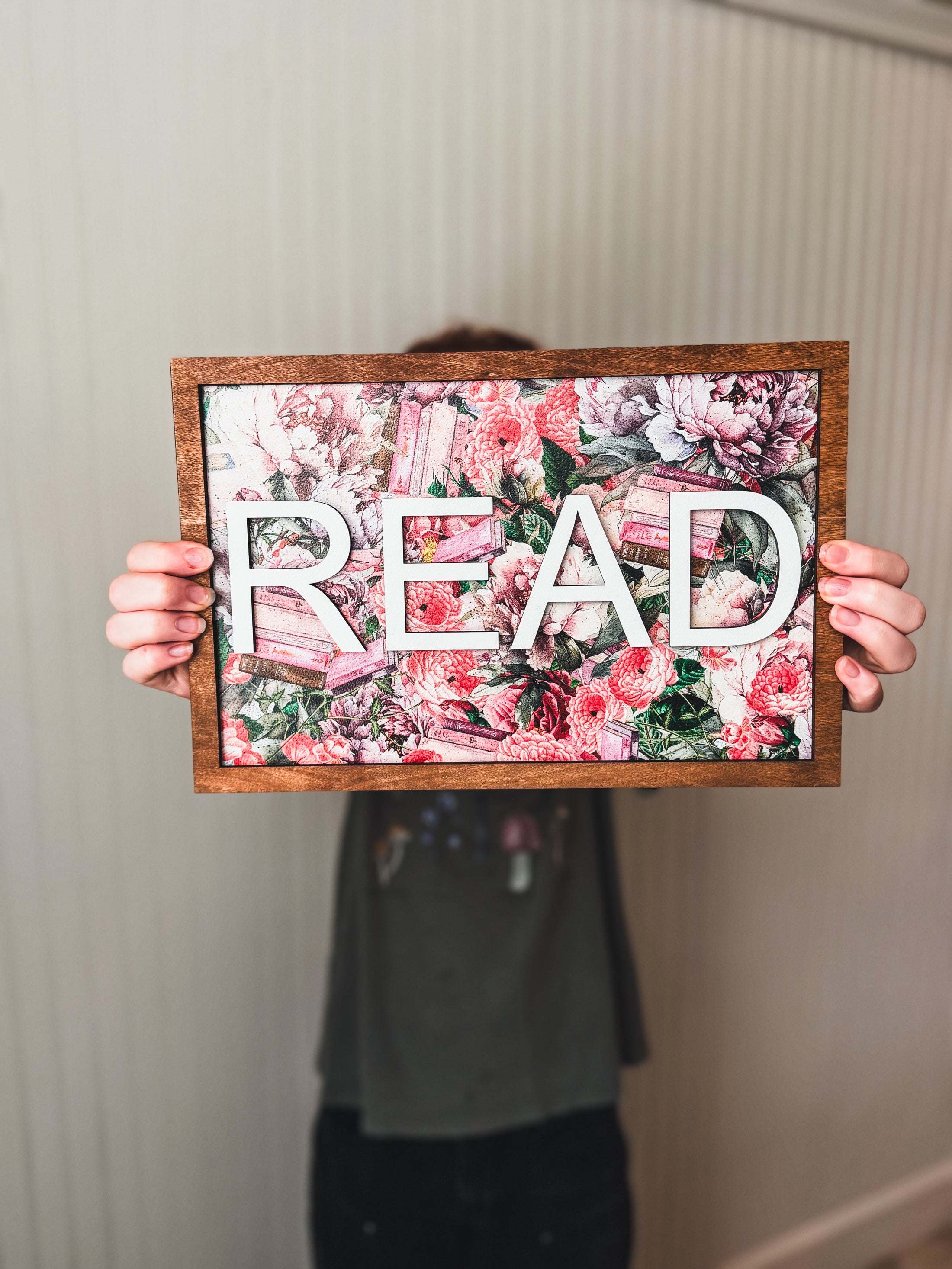 *LARGE* Floral "READ" Shelf Sign